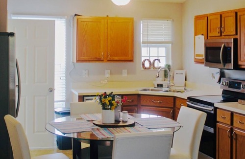 Verona House | Cozy Cottage at Oak Creek Campground (pool, pet friendly, dog park, near Ark)