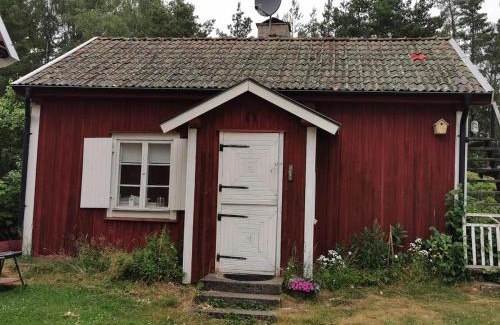 Rimbo House | Cozy cottage by the lake