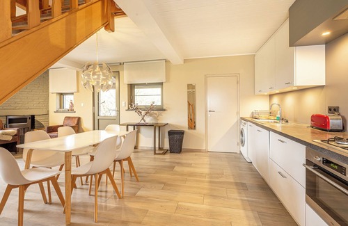 Leuven Cottage | Cozy cottage in garden park — large parking, accessible & self check-in