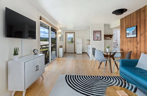Rochester Cottage | Cozy cottage near Killington & Sugarbush