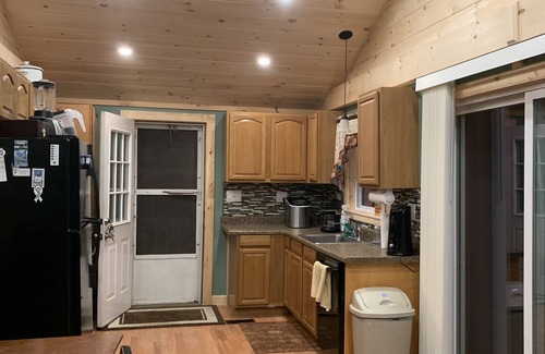 East Wakefield Cottage | Cozy cottage on Belleau Lake!