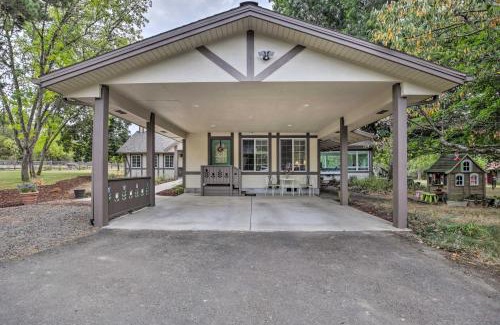 McMinnville House | Cozy Cottage on Flower Farm with Baker Creek Views!