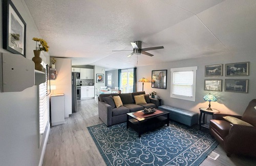 Christiansburg House | Cozy cottage with amazing views just 10 minutes to Blacksburg. Pet-friendly!