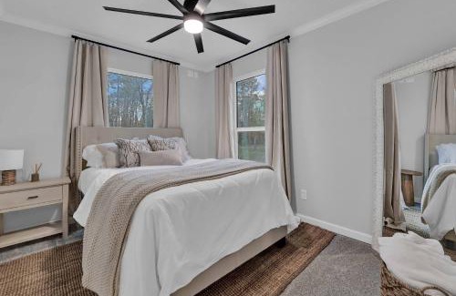 Hull House | Cozy Country Cabin in the Woods