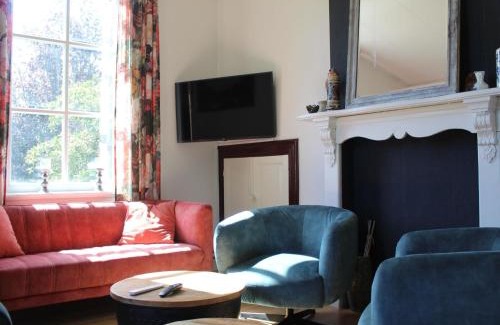 De Heurne House | Cozy Countryside Getaway