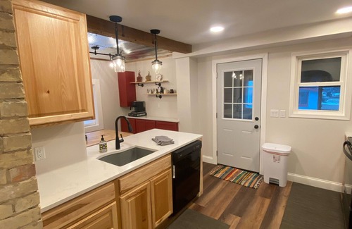 Crosby Cottage | Cozy Crosby Cottage