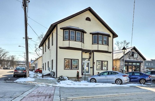 Delafield Apartment | Cozy Delafield Apartment - Walk to Lake!