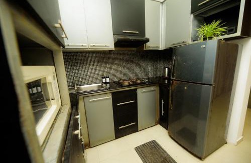 Dammakusala Mawatha House | Cozy Deluxe Room Near Ambalangoda Beach