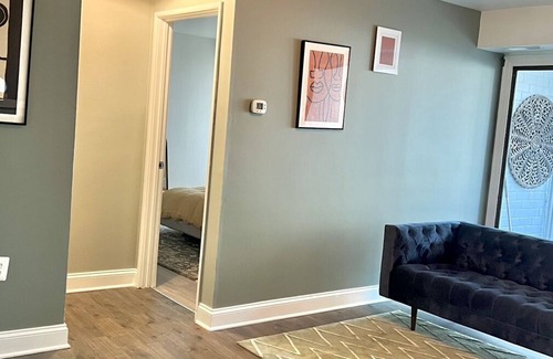 Columbia Condo | Cozy Designer Condo in Beautiful Columbia
