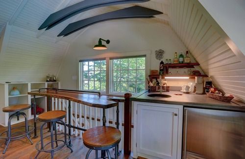 Upper Montclair Cottage | Cozy Designer Cottage with Saltwater Pool