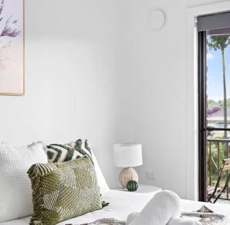 Bankstown House | Cozy Double Room in Bankstown Guesthouse