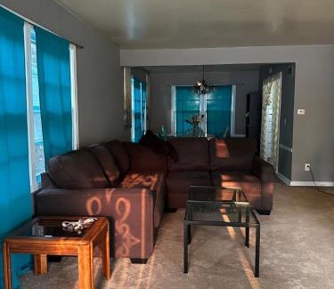 Dundee-Happy Hollow Historic District House | Cozy Dundee Escape