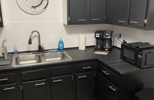 Akron House | Cozy Duplex less than 10 min from Downtown Akron, near many local attractions.