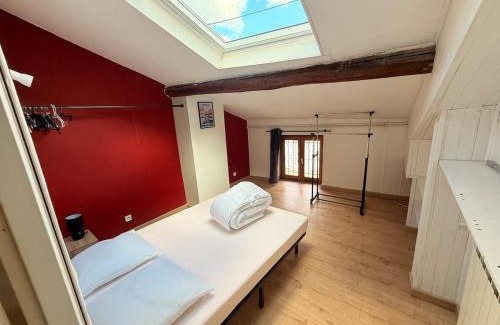 Ancy-Dornot Apartment | Cozy duplex with bar near Metz