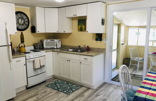Grove City House | Cozy Englewood Cottage