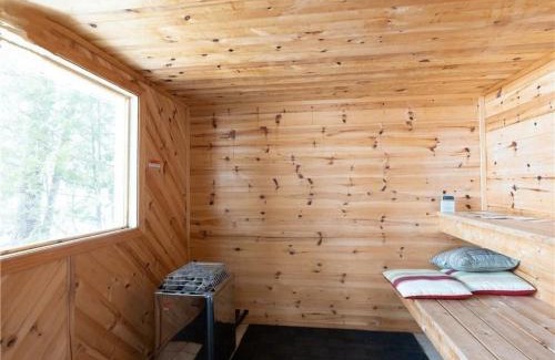 Trent Lakes House | Cozy Escape, Kawarthas Cottage With Sauna
