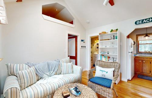 Eastham House | Cozy Escape on the Cape