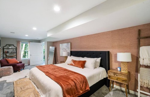 Front Royal House | Cozy Escape @ the Shenandoah Cottage