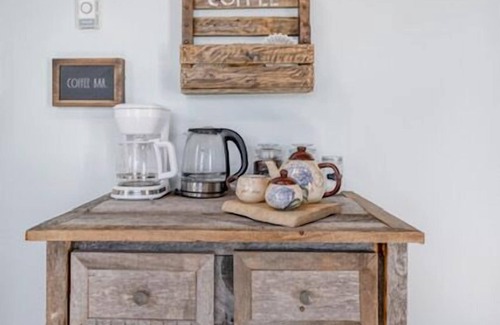 Mahone Bay House | Cozy Fall Retreat- A Hidden Gem in Mahone Bay