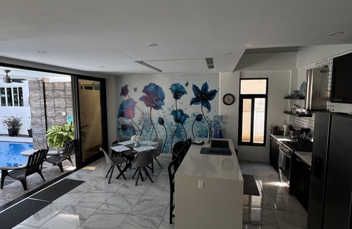 La Libertad House | Cozy Family Beach House nPet Friendly