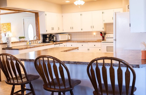 Carroll House | Cozy family friendly home, with large private backyard. Two family rooms.