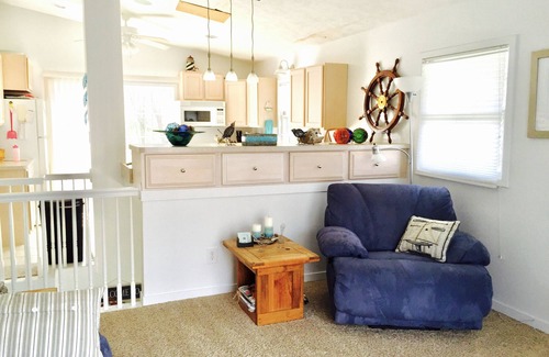 Pentwater House | Cozy family home near Lake Michigan, Silver Lake Sand Dunes and Pentwater