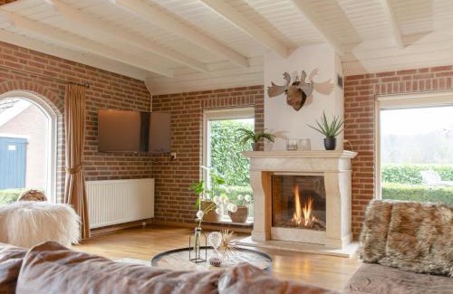Zuna House | Cozy Farm Stay for Groups