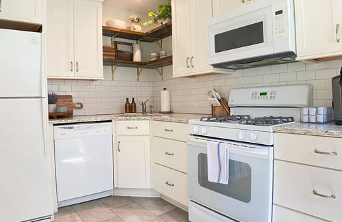 Sharon Heights Cottage | Cozy Fulton Cottage