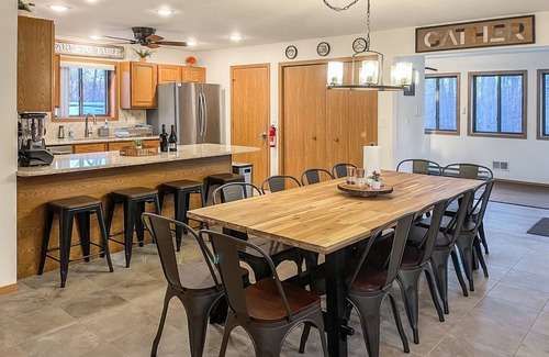 Gouldsboro Ski Chalet | Cozy Fun Chalet: Game rm-Gym-Firepit-EV Charger-Pet Friendly, Cmty Beach & Pool!