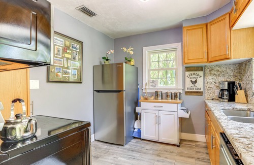 Gainesville House | Cozy Gainesville Home ~ 1 Mi to University!