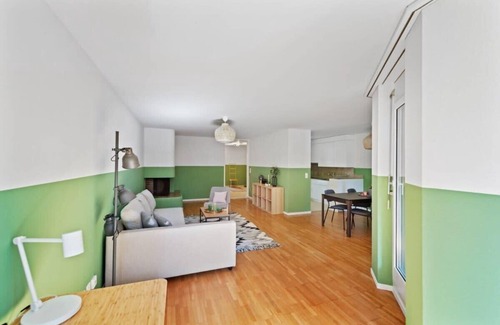 District 8 Apartment | Cozy garden home Summ