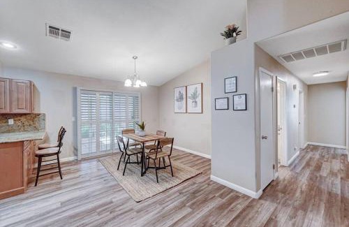 Henderson House | Cozy Getaway with King Bed, BBQ & Spacious Backyard