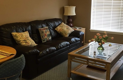 Wimberley House | Cozy Guest House with Hot Tub and Pool in Wimberley, TX