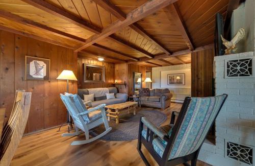 Harbor Springs House | Cozy Harbor Springs Vacation Rental, 13 Mi to Town