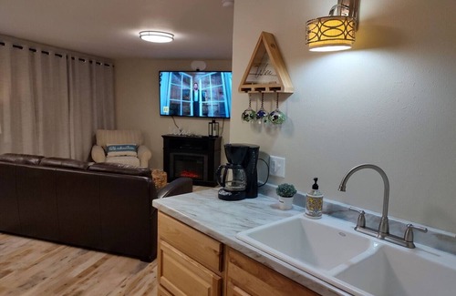 Florence Condo | Cozy Harborside Condo, Florence