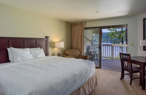 Rosario Hotel | Cozy Harborside Stay | Secluded Orcas Island Getaway- Harborside 2363
