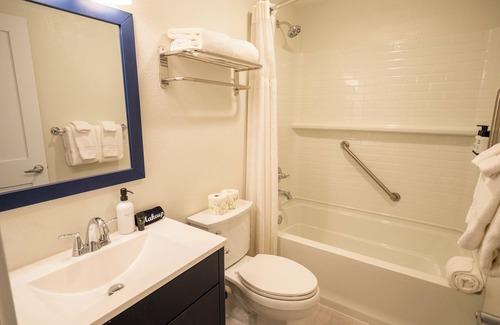 Rosario Hotel | Cozy Harborside Stay | Secluded Orcas Island Getaway- Harborside 2440