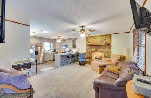 Hiawassee Cabin | Cozy Hiawassee Cabin - 4 Mi to Lake Chatuge!