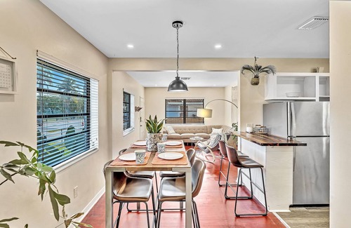 East Little Havana House | Cozy historic Bungalow in the heart of Miami
