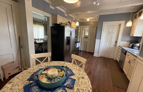 Homestead House | Cozy, Historic Family Home