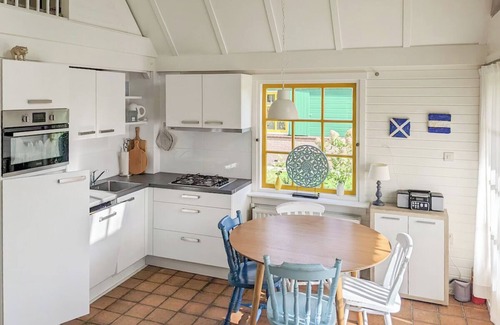 Oudeslius House | Cozy holiday home in quiet location – perfect for families & trips to the sea