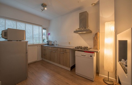 Bergen House | Cozy holiday home with 2 bedrooms in the characteristic village of Bergen nh