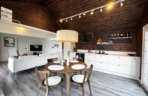 Arvika House | Cozy holiday home with its own jetty and panoramic views of Norra Örsjön