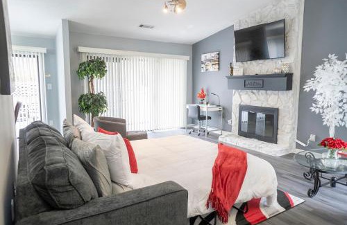 East Forest Villa | Cozy home, 10 minutes away from downtown