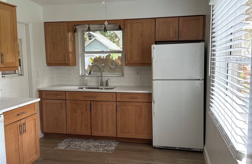 Largo House | Cozy home and minutes from the beaches