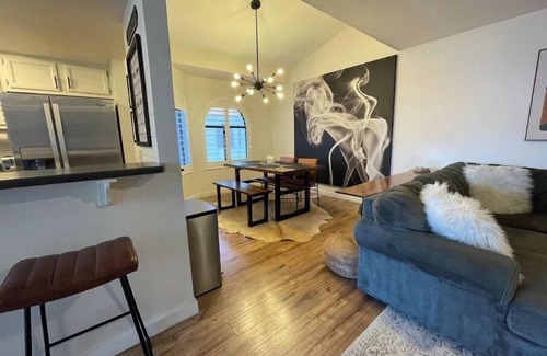 Tempe Condo | Cozy Home/ASU/Spring Training/Restaurants & More