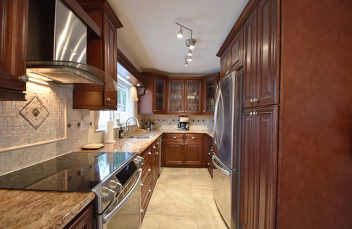 Riverside Park House | Cozy home away from home. Five minute from Las Olas. 15 minutes to beach.