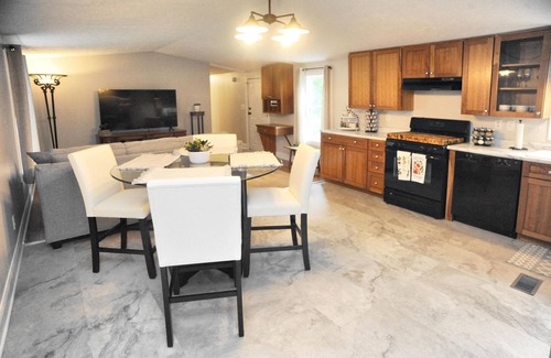 Wheeler House | Cozy home for a family to enjoy - only 7 miles away from Indiana Dunes park.