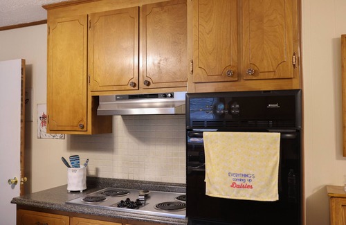 North Tazewell House | Cozy home for the weary traveler includes garage in the middle of Southwest VA.