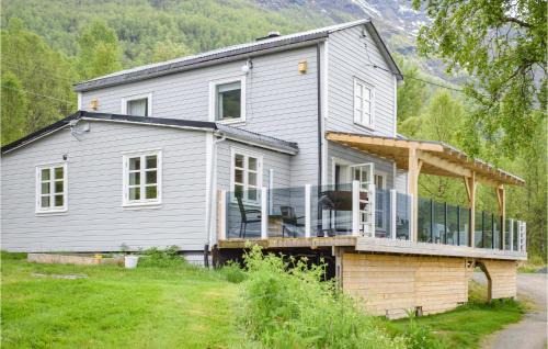 Botn House | Cozy Home In Ballangen With Wifi